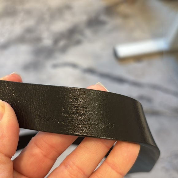 GUCCI Stainless Steel Leather Non- Adjustable Belt with Box & Dust Bag - Picture 7 of 7